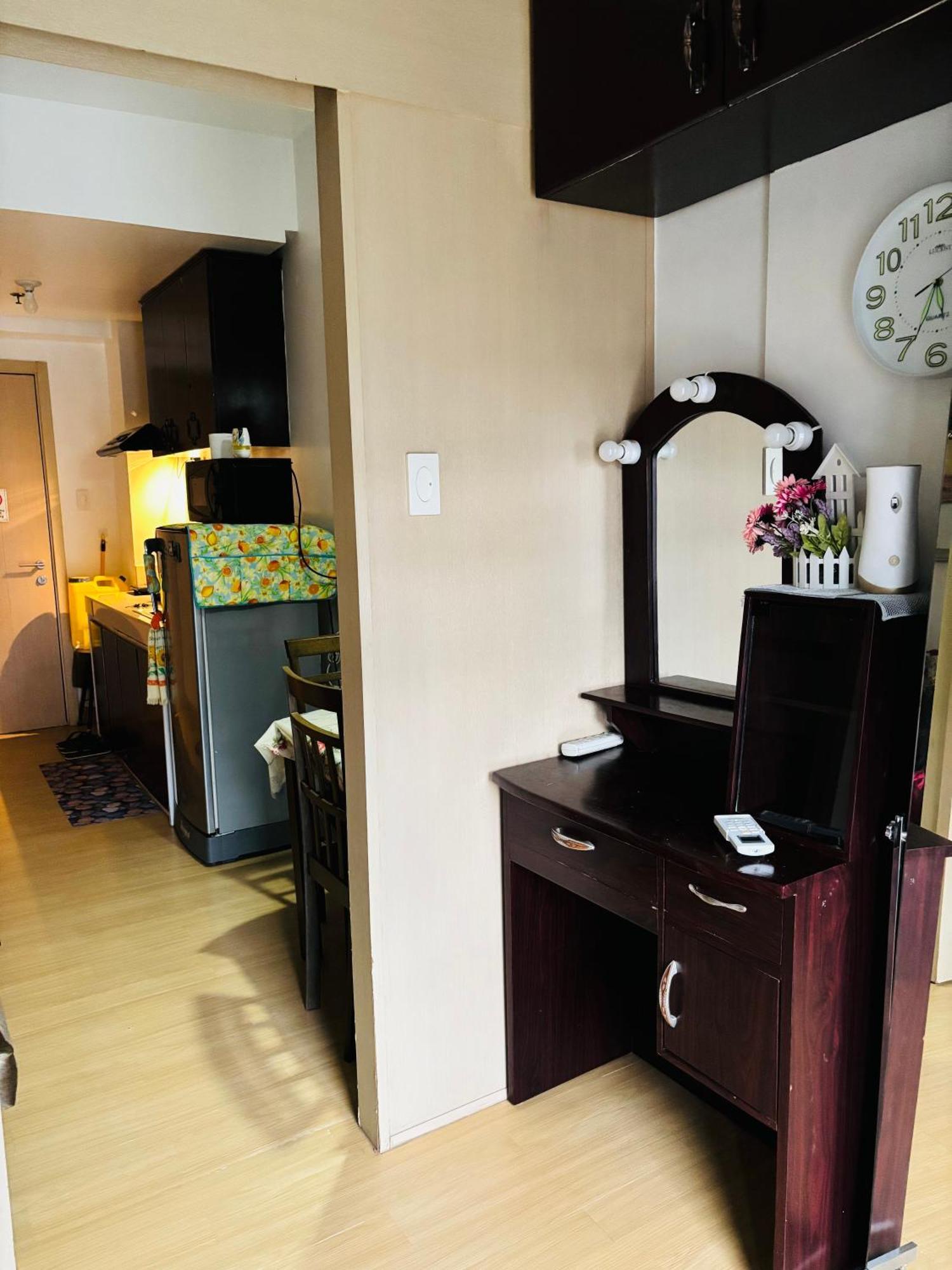 Trees Residences - Tower 11 1Br With Balcony Manila Bagian luar foto